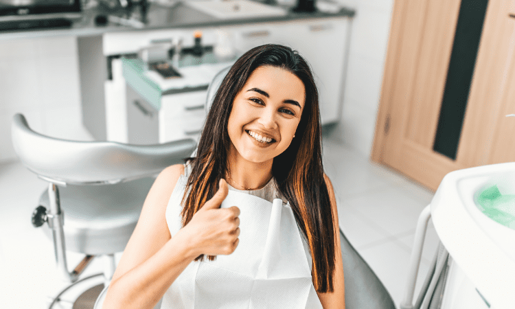 Knowing what to do and what to avoid after a tooth extraction is essential to protect the healing site and promote healing.